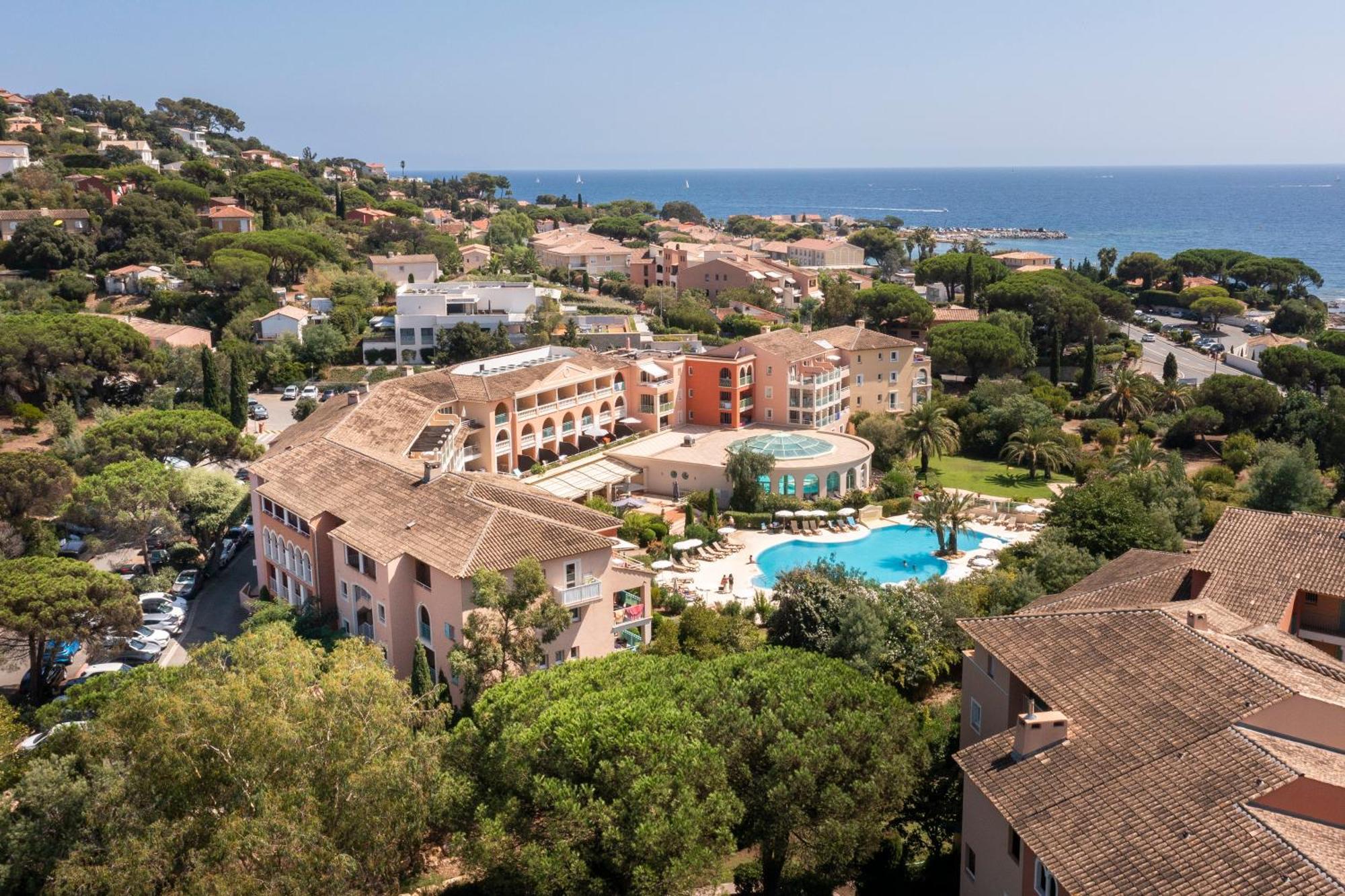 Résidence Pierre&Vacances Premium Les Calanques des Issambres Les Issambres Esterno foto