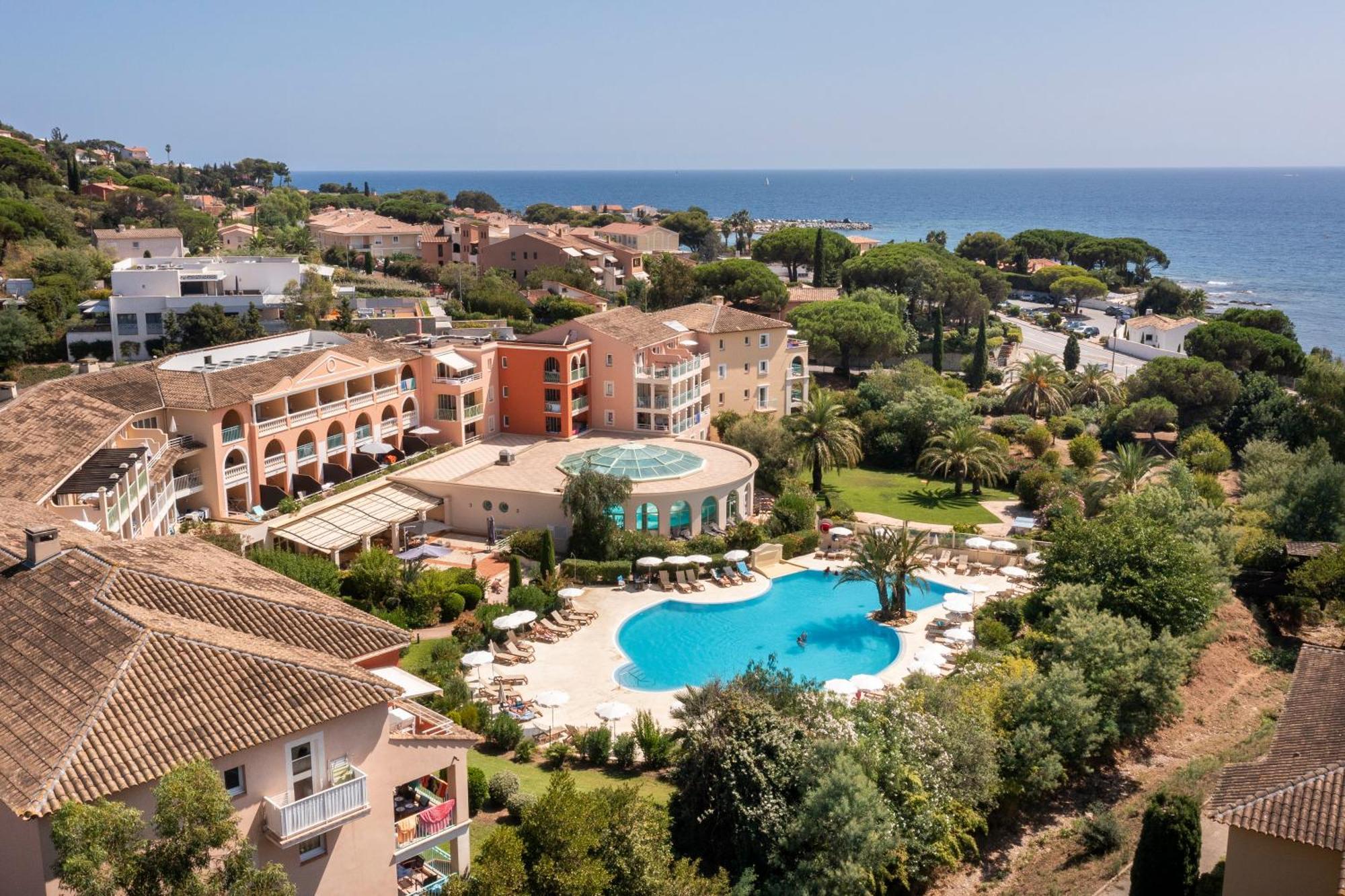 Résidence Pierre&Vacances Premium Les Calanques des Issambres Les Issambres Esterno foto